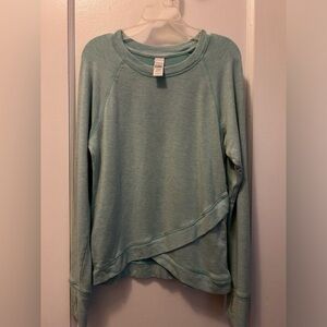 ATHLETA GIRL CRISS CROSS MY HEART SWEATSHIRT, Cockatoo Green Heather, Size M